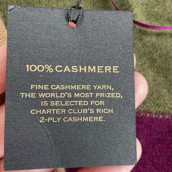 Cashmere Sweater - Picture 5 of 5